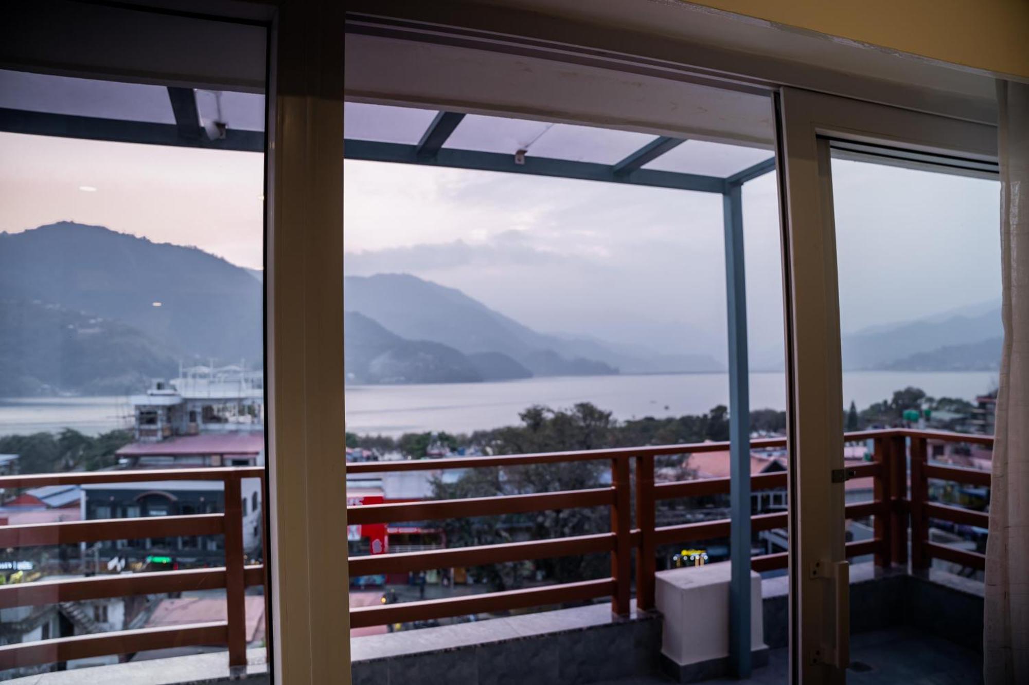 Pokhara Alpine And Springs Hotel Luaran gambar
