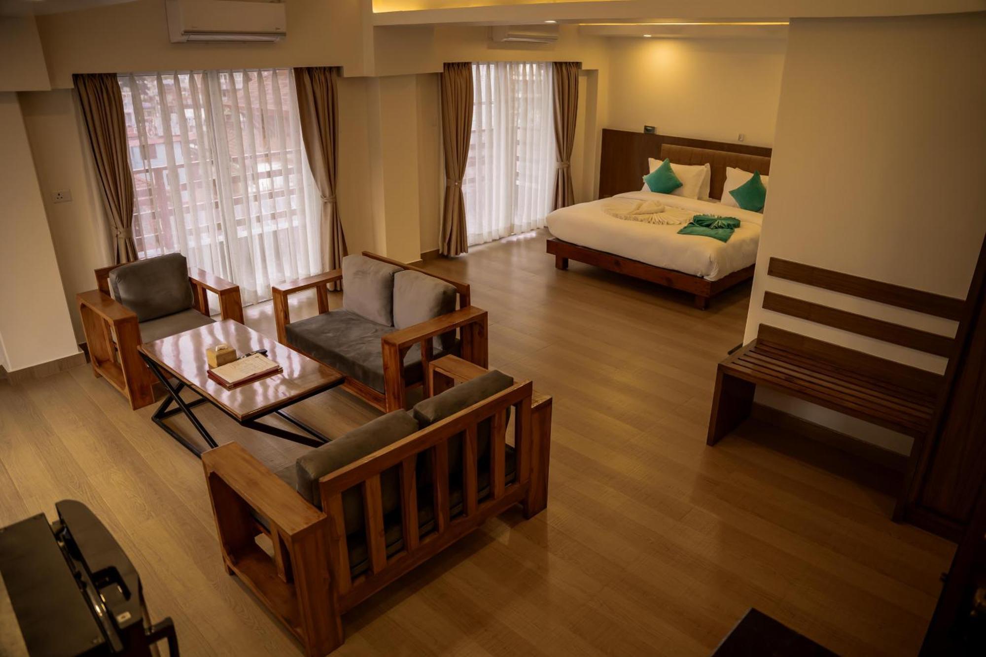 Pokhara Alpine And Springs Hotel Luaran gambar