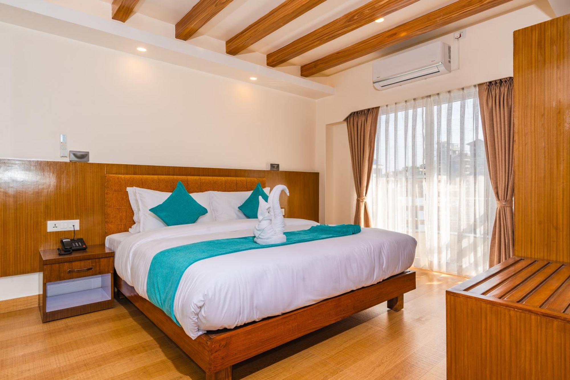 Pokhara Alpine And Springs Hotel Luaran gambar